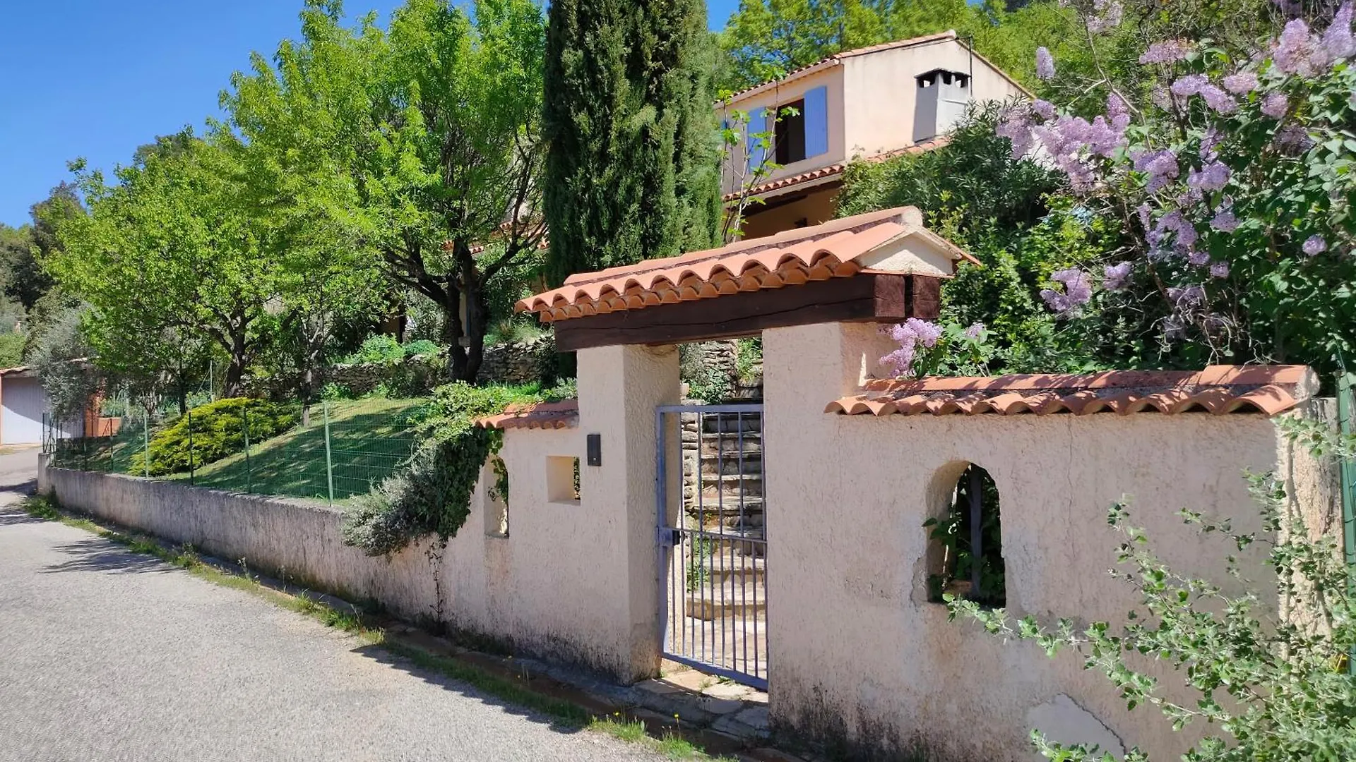 Villa Roussillon à Roussillon en Isere