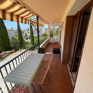 T3 Proche Centre Et Renecros-garage Bandol